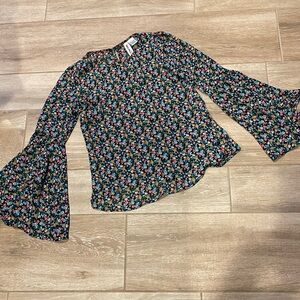 Mimi Chica Bell Sleeve Crew Neck Top SMALL